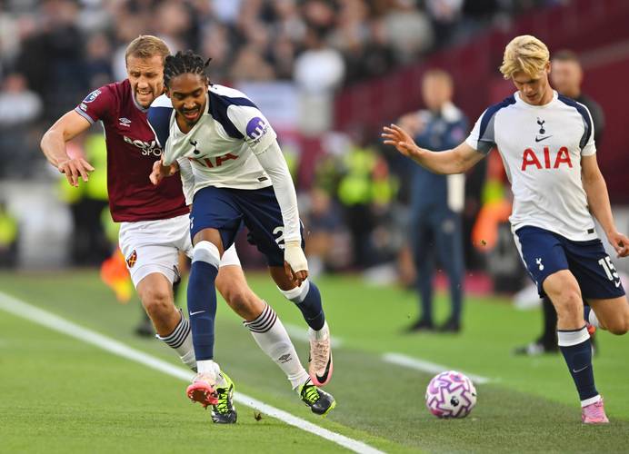 此前连续缺席4场！雄鹿官方：字母哥今日对阵尼克斯迎来复出（缺席四场后回归！雄鹿官宣：字母哥今日对阵尼克斯复出）