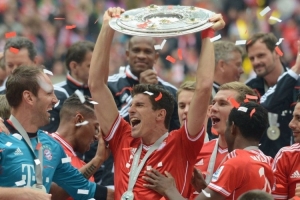 WTT总决赛：王曼昱4-2战胜张本美和，晋级八强（WTT总决赛：王曼昱4比2力克张本美和，挺进八强）