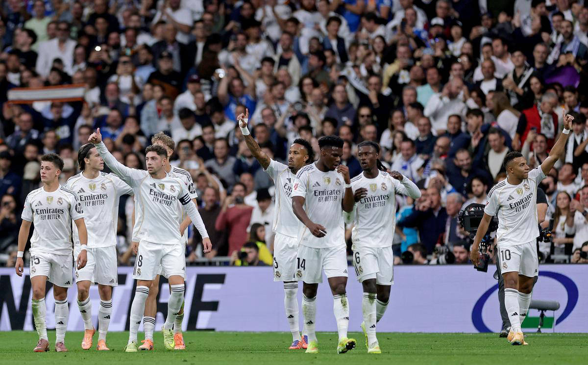 奥斯卡社媒祝贺老东家海港：我们是冠军！来之不易的冠军（奥斯卡社媒恭贺老东家海港：我们夺冠了，这一冠来之不易）